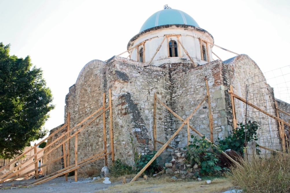 El INAH no ha cuentificado los recursos que implicará reconstruir la Parroquia de San Miguel Arcángel, pero califican los daños de muy altos (FOTOS: EFRÉN DÍAZ MILLÁN)