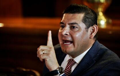 Alejandro Armenta rechaza propuesta de Ruiz Massieu de volver al PRI