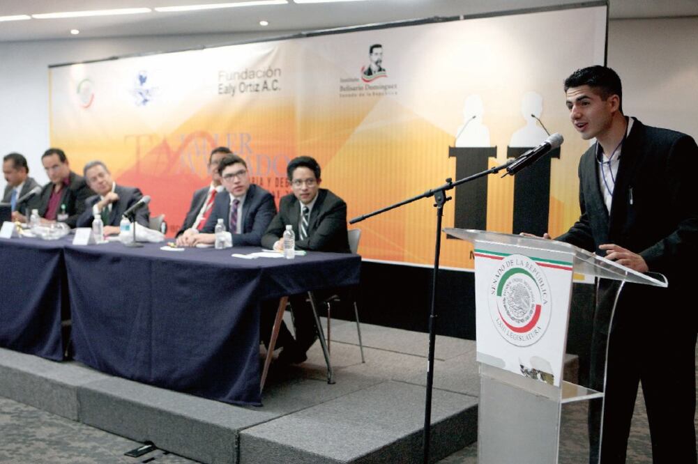 El 8º Taller Avanzado de Oratoria y Debate Público organizado por la Fundación Ealy Ortiz y el Instituto Belisario Domínguez del Senado, fue clausurado (VALENTE ROSAS. EL UNIVERSAL)