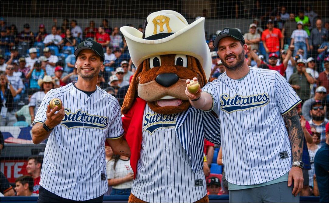 FOTO: André Pierre Gignac y Sergio Canales se olvidan de la rivalidad en Monterrey; comparten un momento que se volvió viral - @SultanesOficial