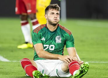 No llevar a Santiago Giménez a Qatar 2022 sería una injusticia total, declara Moisés Muñoz