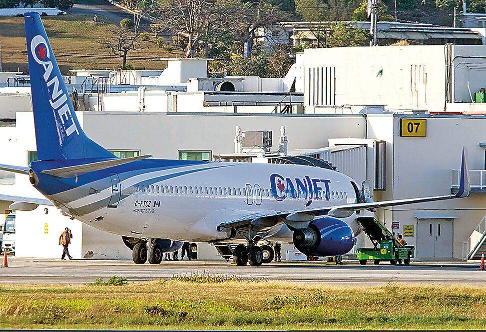 Las terminales aéreas de Guadalajara, Puerto Vallarta y Guanajuato registra ro n la mayor afluencia de pasajeros, lo que benefició los resultados (ARCHIVO EL UNIVERSAL)