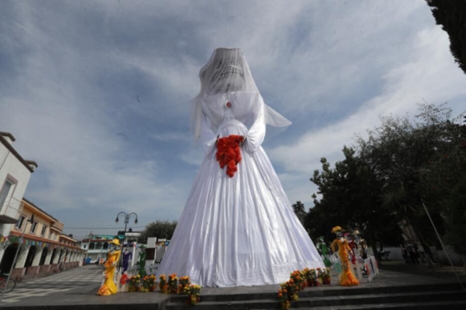 Catrinas gigantes, pan de muerto, música y más ofrece el Edomex para festejar el Día de Muertos