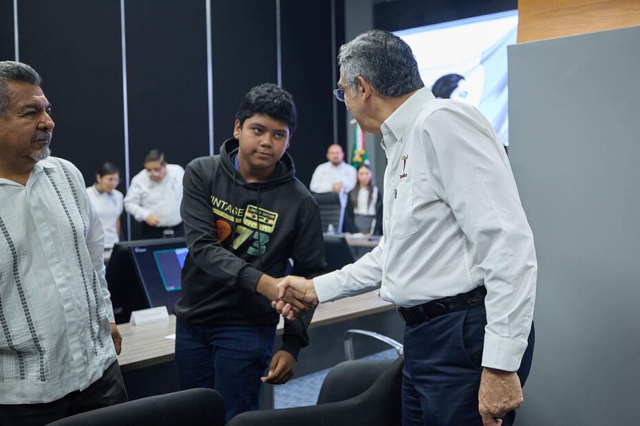 Las “Jornadas por la Paz y Diálogos con el Gobernador” iniciaron en Tamaulipas, con la reunión con estudiantes de secundaria y preparatoria. Foto: Especial