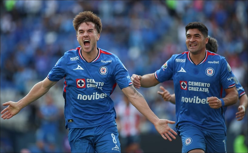 Cruz Azul se aprovechó de un vulnerable Atlético San Luis y le pasó por encima para seguir como superlíder / FOTO: Imago7