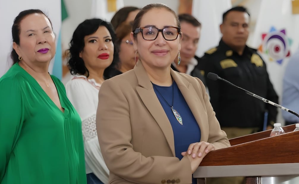 El gobierno de Ecatepec se prepara para el regreso a clases; entregará mil 200 aparatos auditivos, más de 50 mil pares de zapatos, certificados médicos gratuitos. | Foto: Especial.