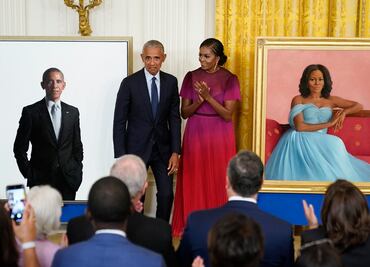 Barack y Michelle Obama regresan a la Casa Blanca para develar sus retratos oficiales