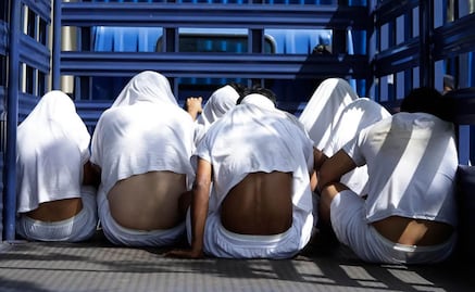 El Salvador condena a pandilleros con penas de hasta mil años de cárcel