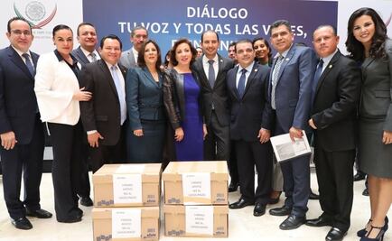 Entrega PAN 120 mil firmas para reducir IEPS a gasolinas