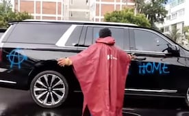 Increpan a Cuauhtémoc Blanco rumbo a partido México vs Inglaterra; realizan pintas en su camioneta