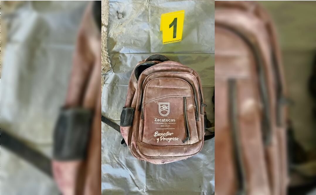 Entre los artículos que fueron encontrados en el Rancho Izaguirre figura una mochila con el logotipo de Zacatecas. Foto: Especial