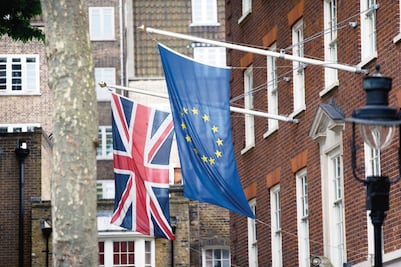 BCE prevé menor efecto del Brexit al esperado