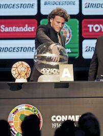 Auriazules van a un grupo no complicado