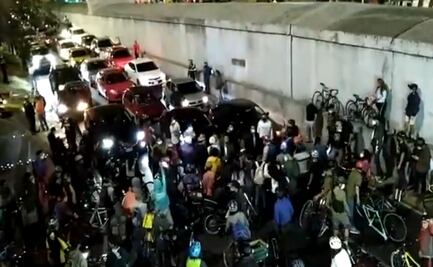 Conato de riña entre ciclistas y automovilistas por protesta en Viaducto-Tlalpan