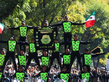 Policía capitalina celebra su día con desfile en el Centro Histórico; así se vivió
