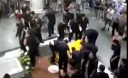 Cuerpo de víctima en escalera fue llevado a centro comercial