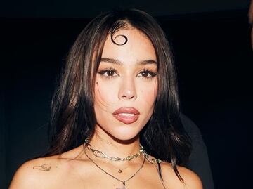 El pantalón transparente de Danna Paola para su look más rockero