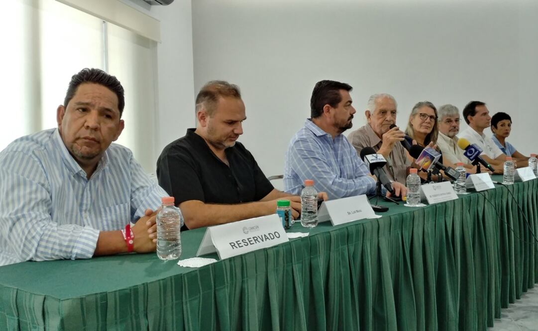 Empresarios de Cancún vuelven sargazo el oro del mar