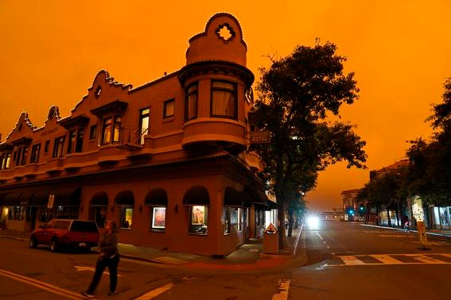 Más de 40 incendios activos disparan alarmas en peor temporada en California