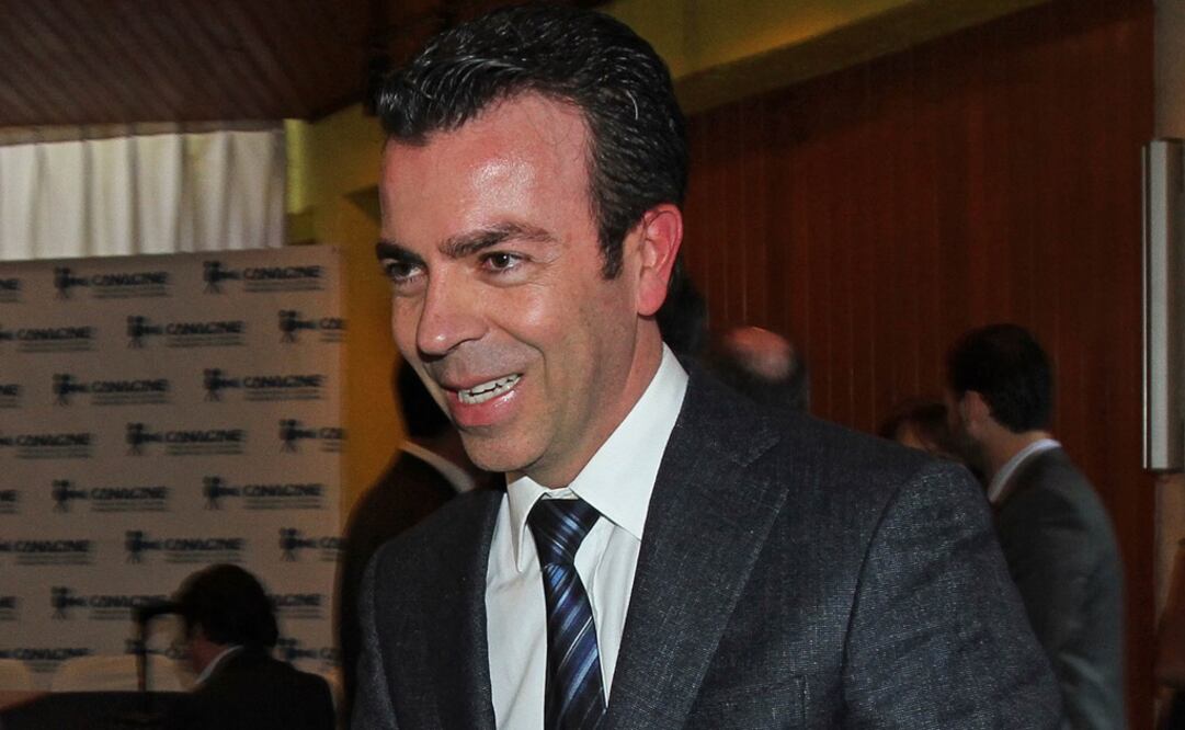 Dueño de Cinépolis guarda bajo llave su encuesta