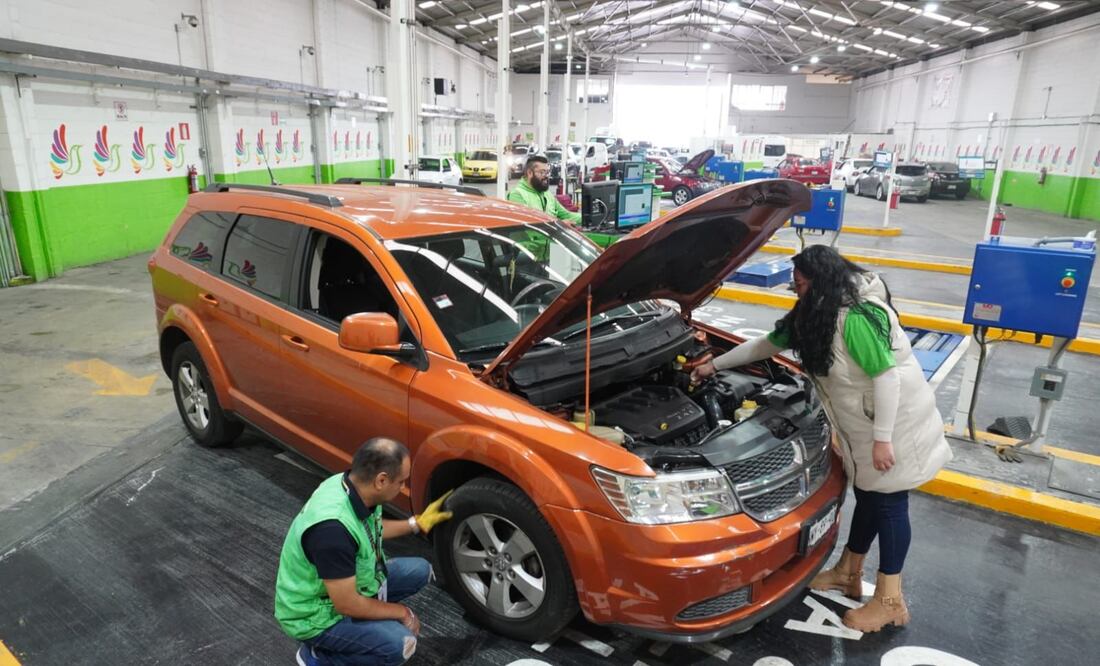 Verificación vehicular en Edomex. Foto: Emilio Fernández / EL UNIVERSAL