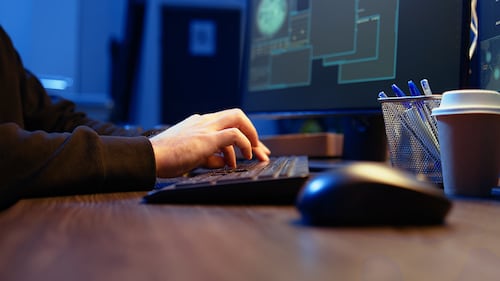 SSC emite alerta por nueva modalidad de fraude; ciberdelincuentes ofrecen recuperar cuentas de redes sociales