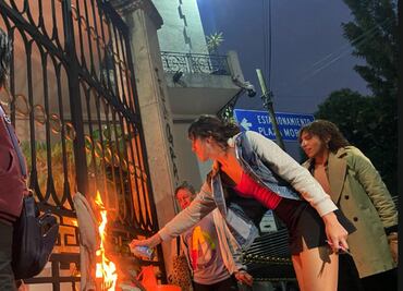 FOTOS: Personas trans vandalizan Segob; exigen reconocer sus derechos