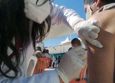 Completan esquema de vacunación contra Covid en las 22 cárceles mexiquenses