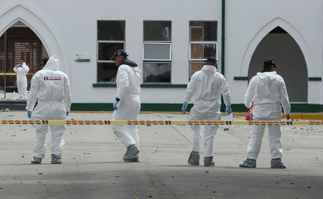 Los cuerpos de los muertos siguen adentro de las instalaciones en las diligencias judiciales (Fotos: EFE)