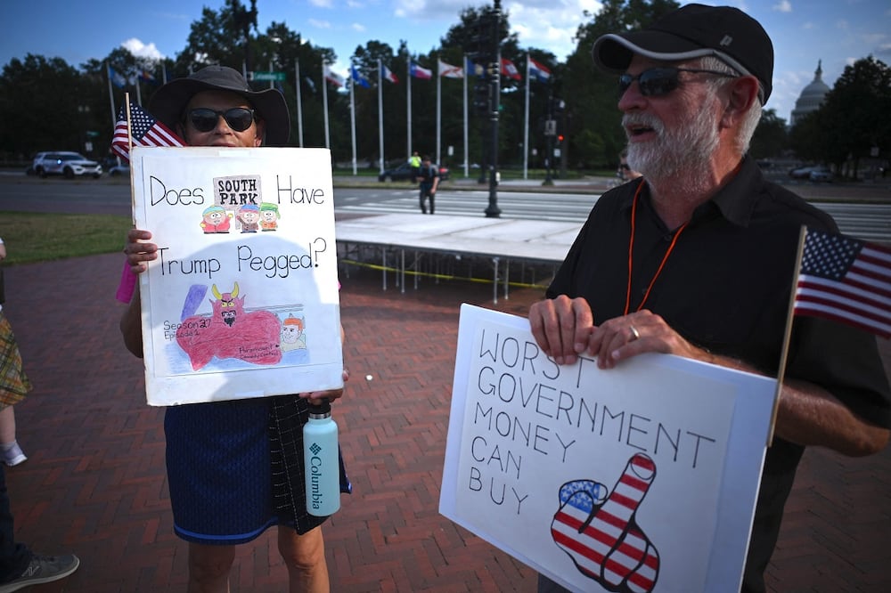 Manifestación de activistas durante la protesta "Furia contra el Régimen" contra las políticas del presidente estadounidense Donald Trump en Houston, Texas. Foto: AFP