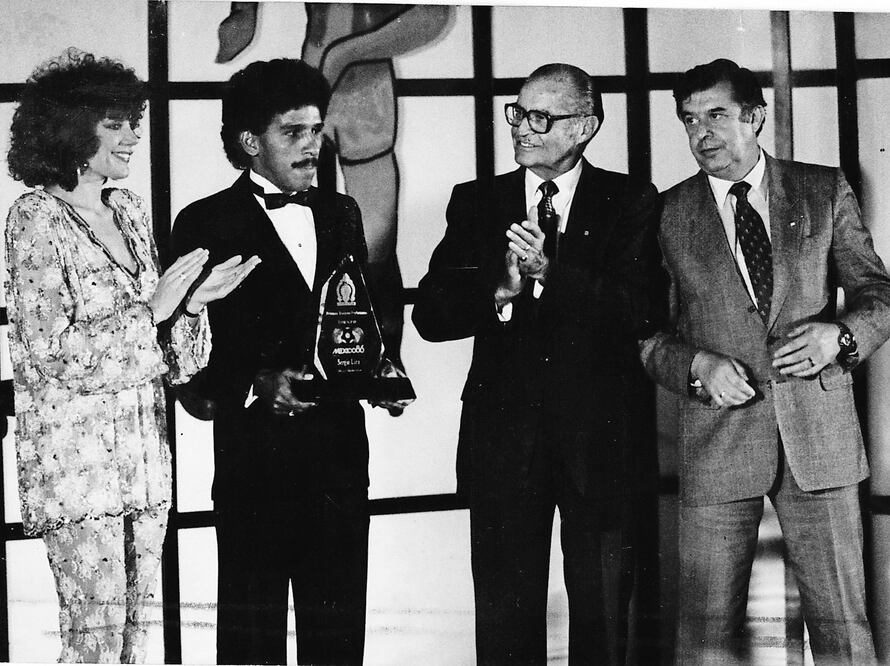 El “Jaibo Mayor” recibió muchos homenajes de los directivos (ARCHIVO. EL UNIVERSAL)