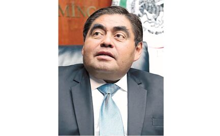 Miguel Barbosa llama a un Pacto Ciudadano por la Salud en Puebla