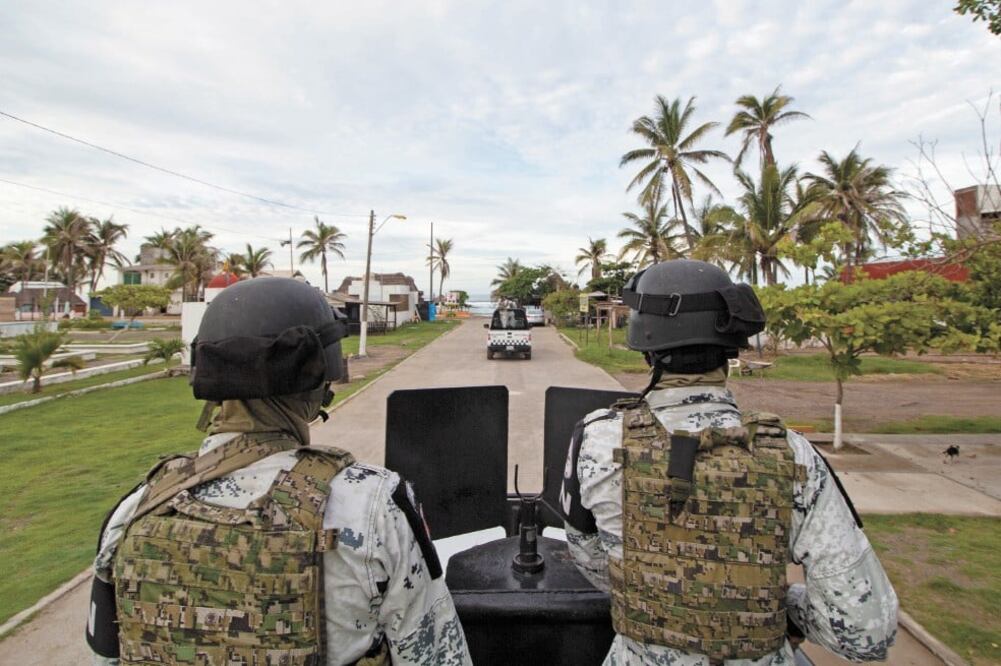 La cifra de miembros de la Guardia Nacional desplegados en Michoacán es la segunda más alta, con 3 mil 628; sin embargo, en los municipios Buenavista Tomatlán y Tepalcaltepec, no hay agentes, pese a los niveles de violencia. Foto/ARCHIVO EL UNIVERSAL