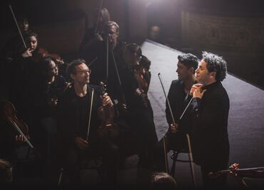 Gustavo Dudamel invita al público a las profundidades de una orquesta