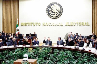 INE detecta apoyos irregulares a diputados independientes 