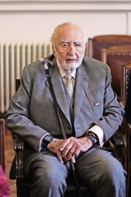Agustín Edwards dirigió durante 50 años el diario que fundó su abuelo (LUIS HIDALGO. EFE)