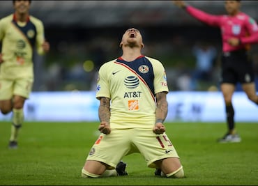 Doblete de Nico Castillo en victoria de América sobre Lobos BUAP