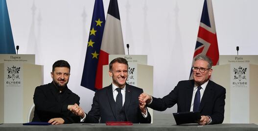 Macron anuncia "fuerza internacional" para brindar "tranquilidad" a Ucrania tras alto el fuego; estaría "en el aire, el mar y la tierra"