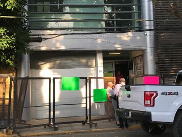 Reportan a 12 servidores públicos retenidos en el IEEPCO de Oaxaca