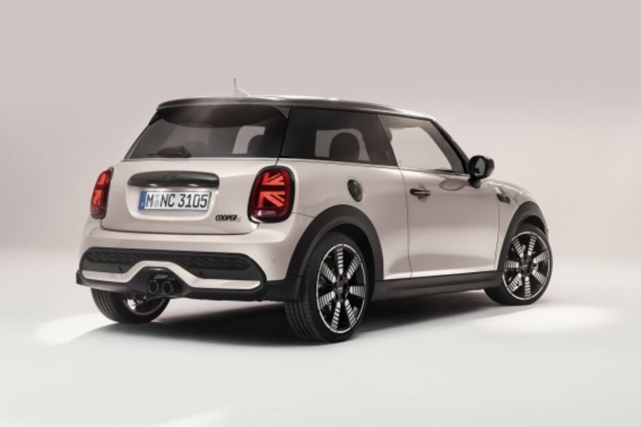 Mini Cooper Hardtop 2021, el ícono se actualiza