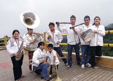 Fusionan el ritmo de su tierra con reggae y jazz