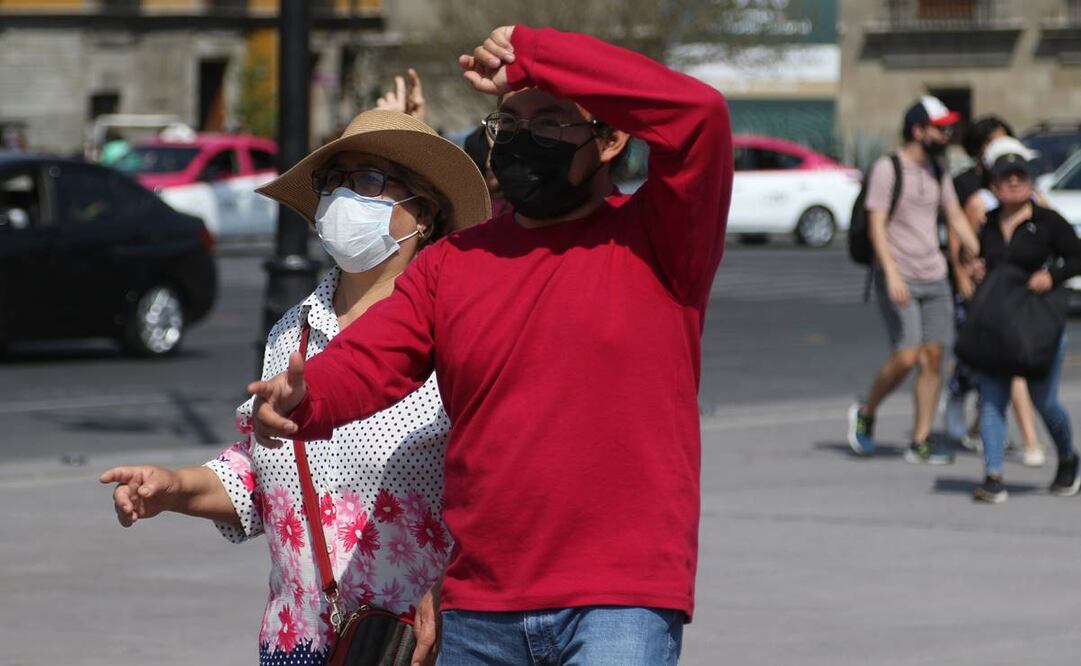 La SGIRPC recomendó a la población usar bloqueador solar, vestir ropa de colores claros y utilizar gafas de sol y sombrero o gorra. Foto: Germán Espinosa. EL UNIVERSAL