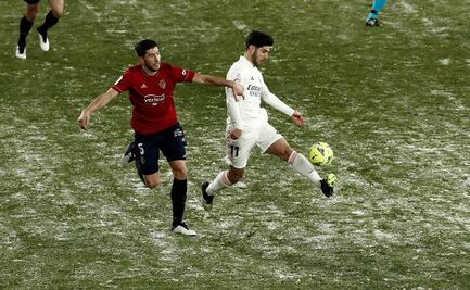 Real Madrid no puede con el Osasuna durante nevada en Pamplona