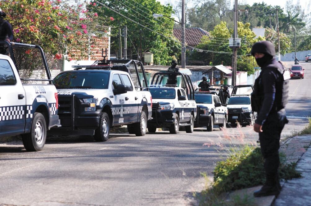 El PAN, en un comunicado, afirmó que la población mexicana tiene miedo, puesto que la violencia, en lugar de disminuir, sigue en aumento, por lo que citó como ejemplo los homicidios ocurridos hace unos días en Minatitlán, Veracruz. / EFE