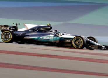 Valtteri Bottas saldrá primero en Baréin: “Checo” 18