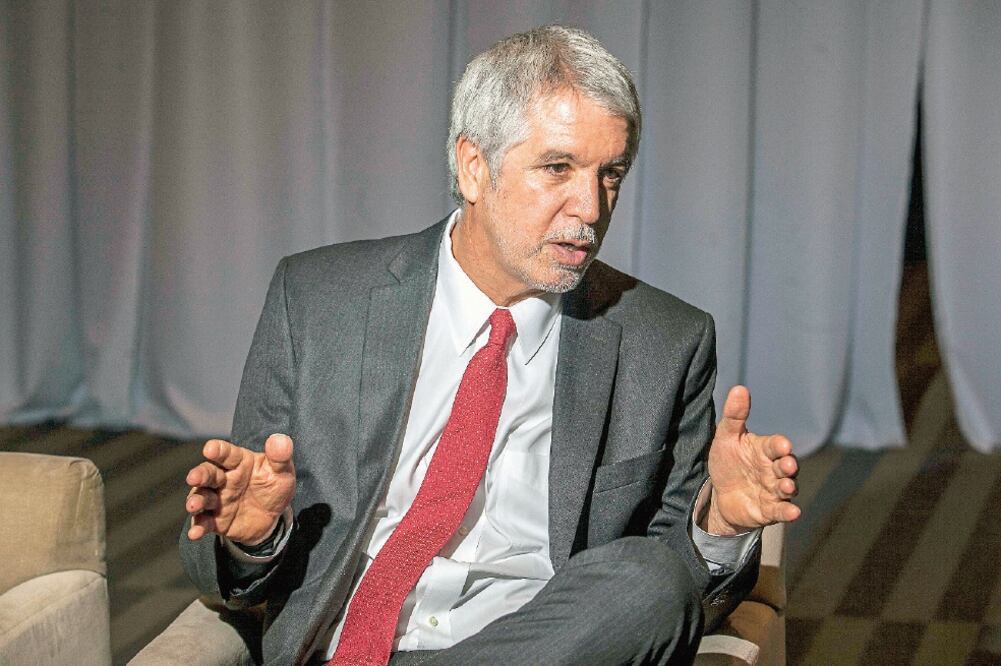 Se debe pensar muy bien qué hacer con las 700 hectáreas del Aeropuerto Internacional de la Ciudad de México, advierte (YADÍN XOLALPA. EL UNIVERSAL)