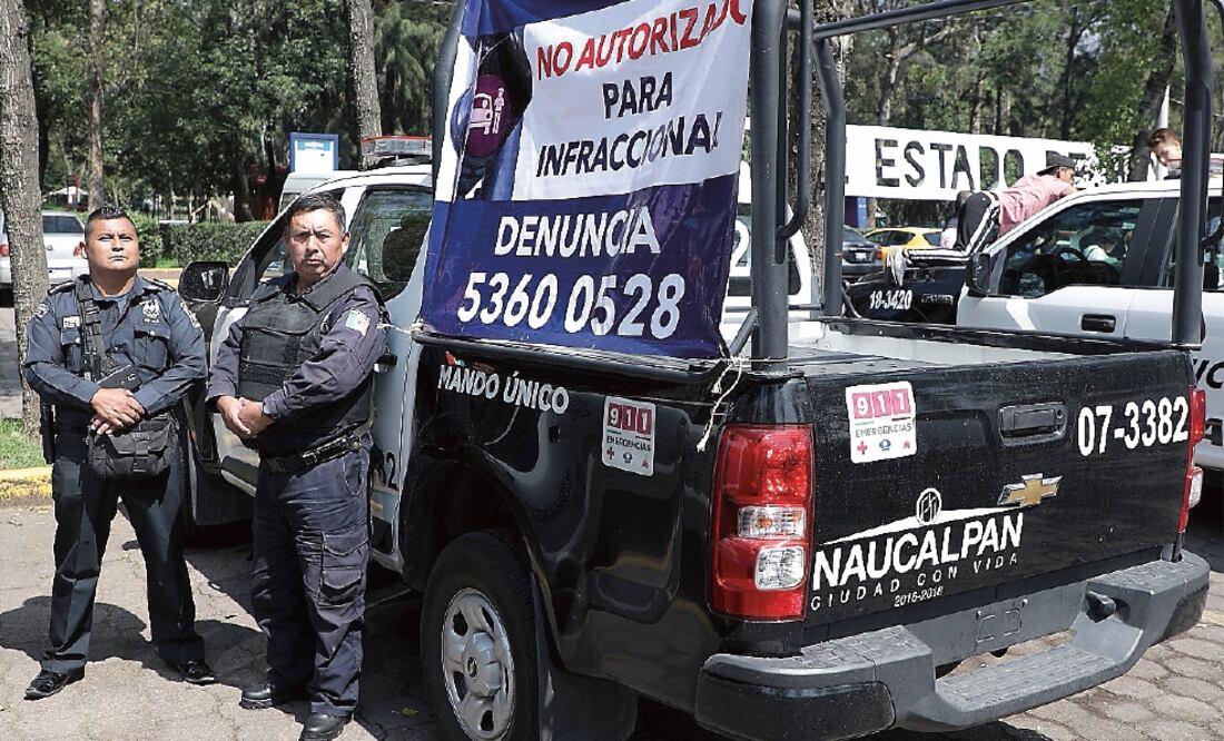 Las autoridades informaron que sujetos se hacen pasar por agentes quienes exigen dinero a los automovilistas a cambio de no trasladar los vehículos al corralón si no les pagan entre 3 y 5 mil pesos (REBECA JIMÉNEZ. EL UNIVERSAL)