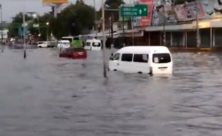 Tormenta colapsa el oriente de CDMX; deja inundaciones y alerta roja en Iztapalapa