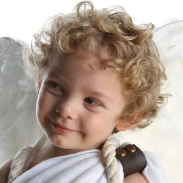 Diego Escalona posando. Fuente: Instagram @diegoescalonaoficial