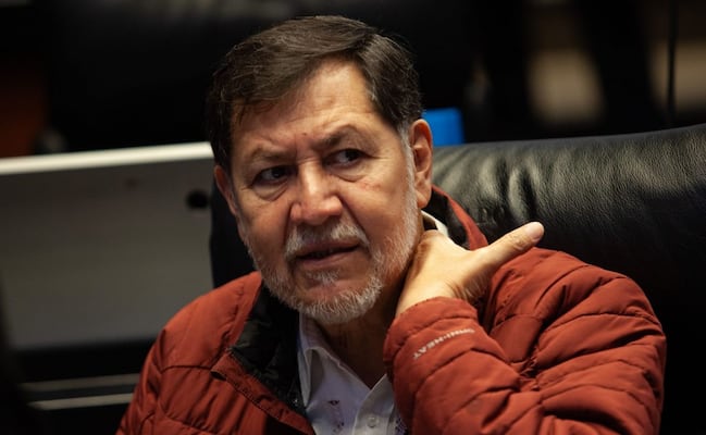 Quienes integramos la 4T no estamos obligados a ser austeros, sostiene Noroña; defiende "legítimos ingresos" de hijo de AMLO